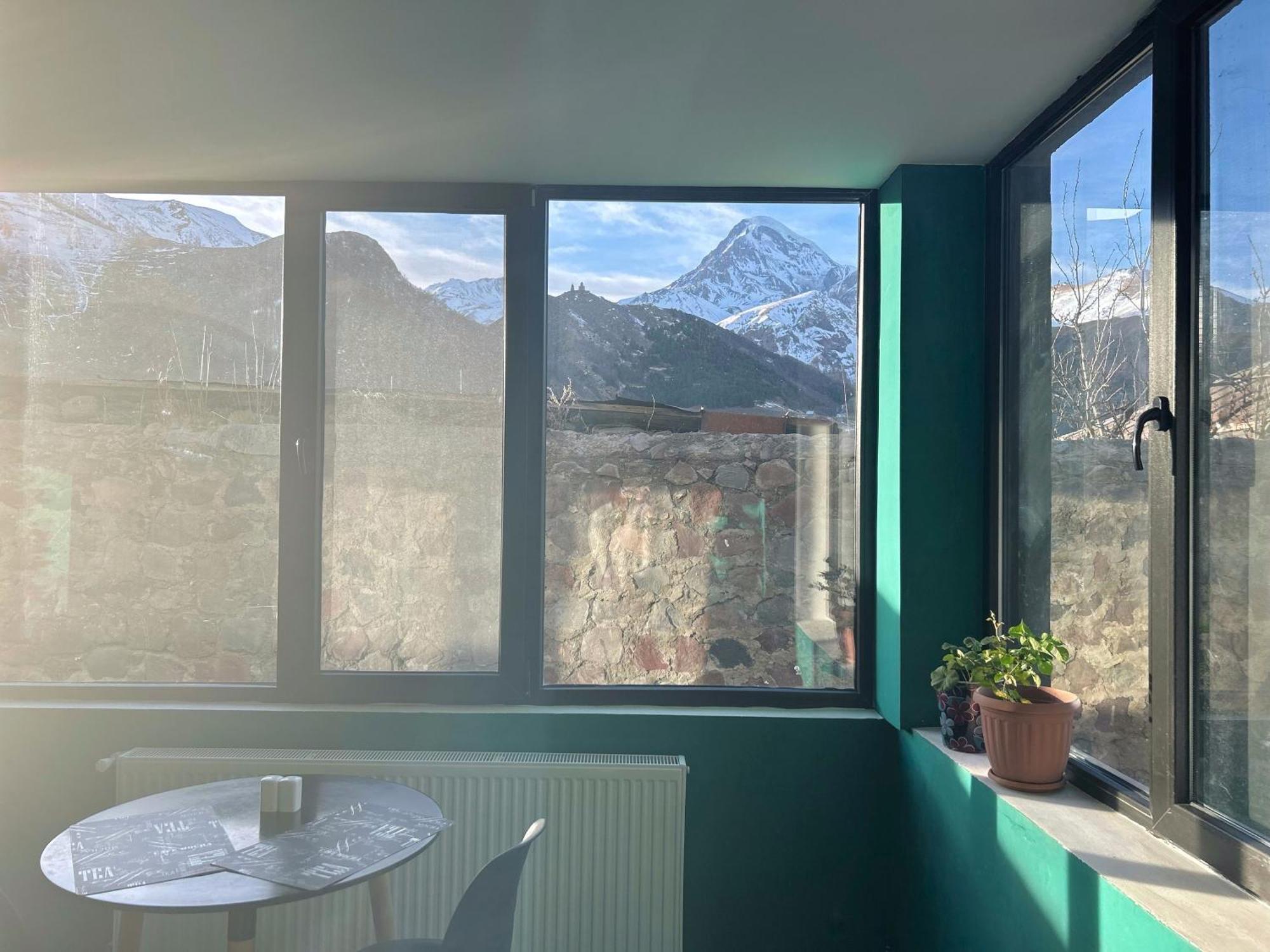 Shushabandi Kazbegi Hotel Екстериор снимка