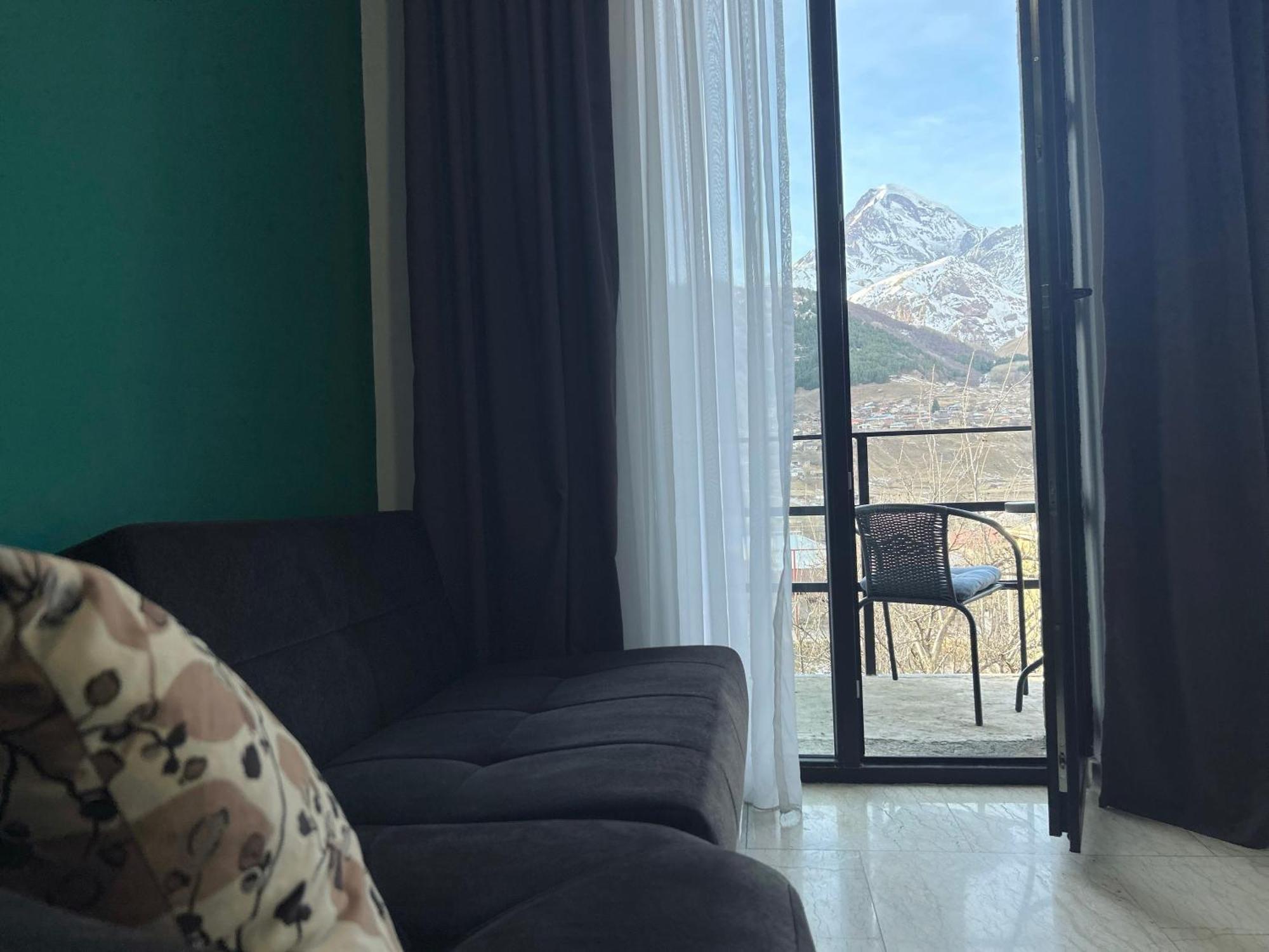 Shushabandi Kazbegi Hotel Екстериор снимка