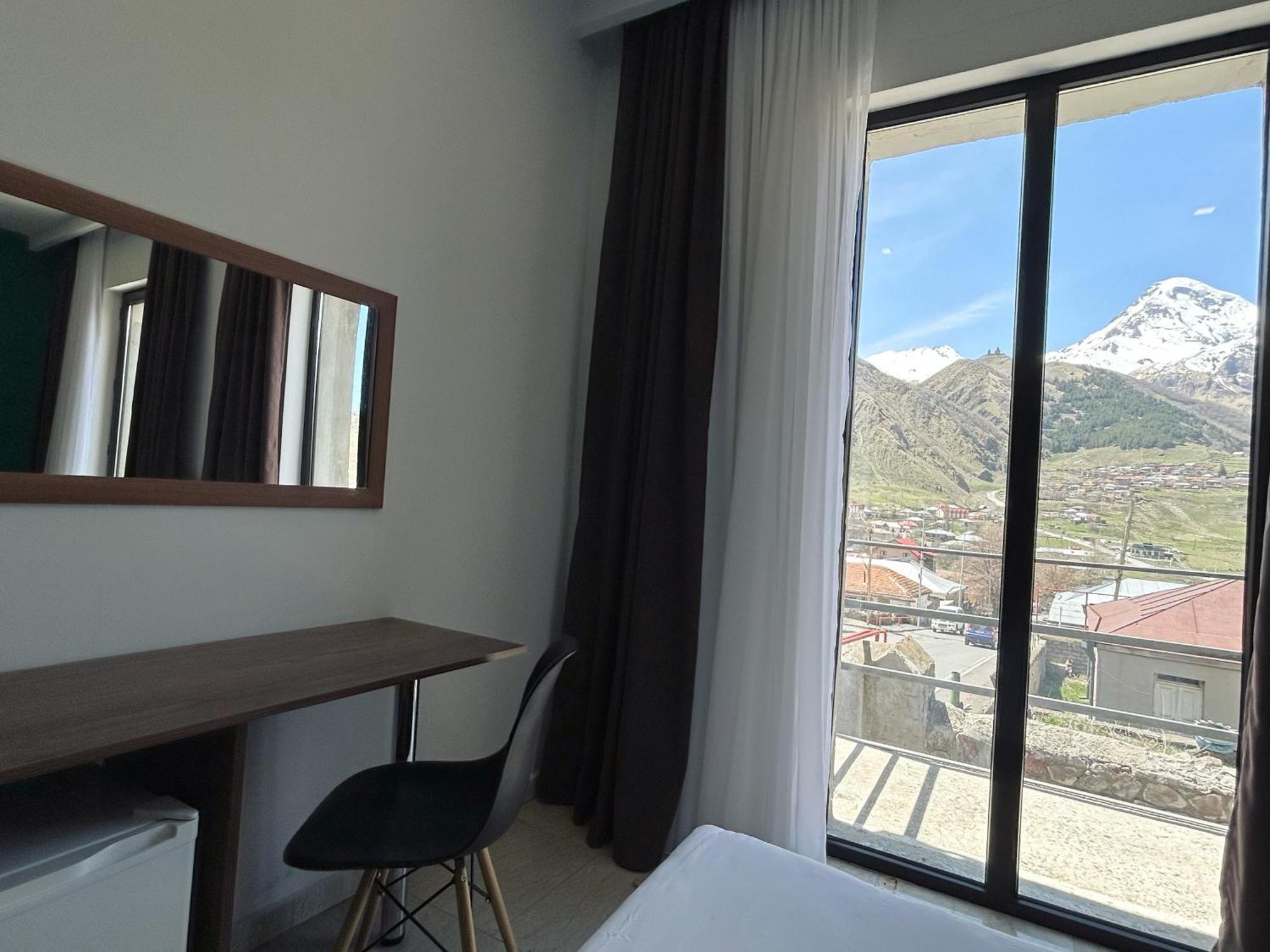 Shushabandi Kazbegi Hotel Екстериор снимка